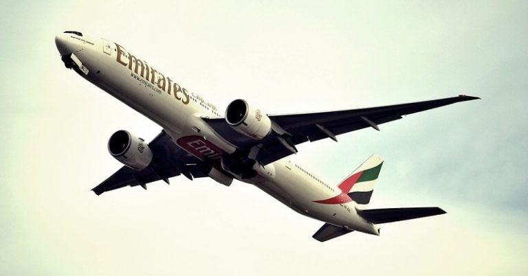 emirates airline hand carry weight