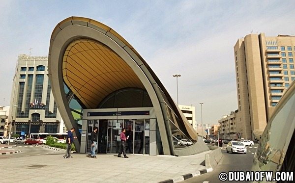 dubai metro station entrance
