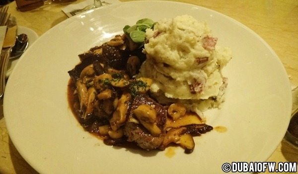 cheesecake factory restaurant steak