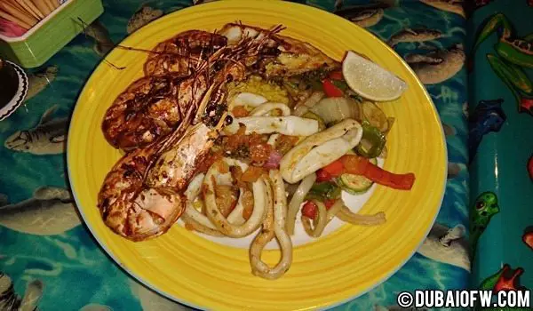 seafood meal rainforest cafe dubai