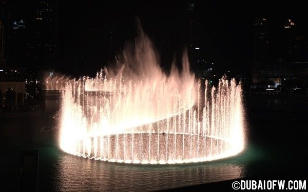 dubai fountain show