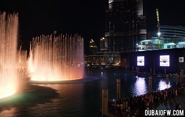 water fountain dubai