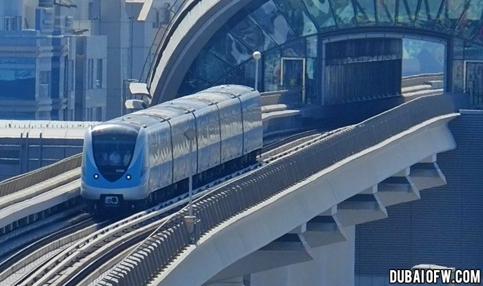 dubai metro train