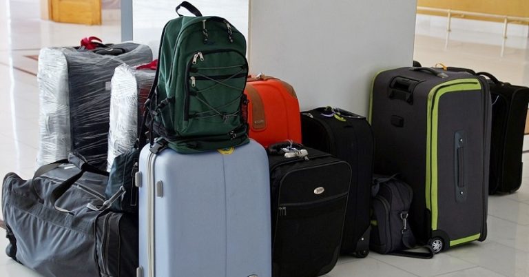 emirates suitcase allowance