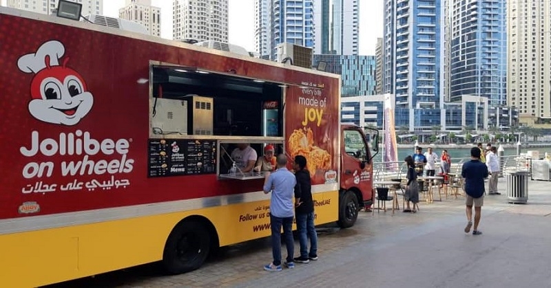 Jollibee Food Truck Opens in Dubai Marina 1