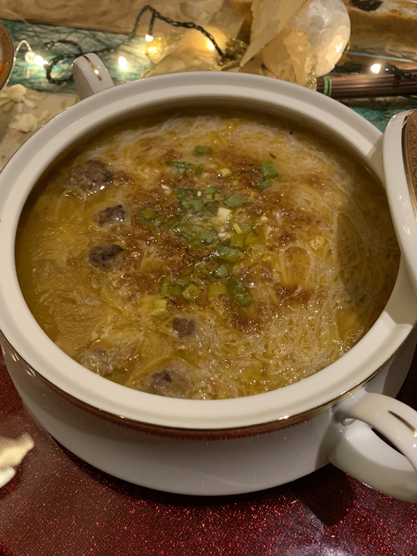 almondigas soup