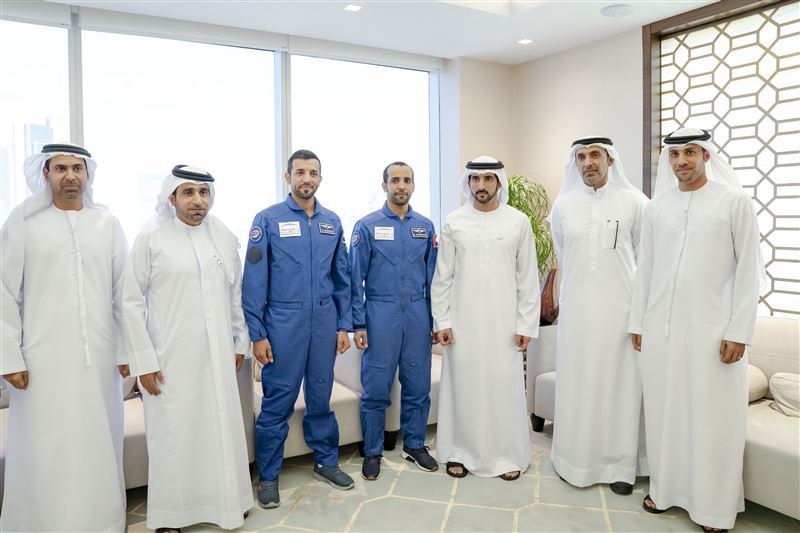 hh sheikh hamdan with uae astronauts