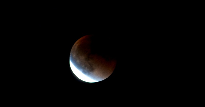 Catch the Lunar Eclipse in UAE Next Week