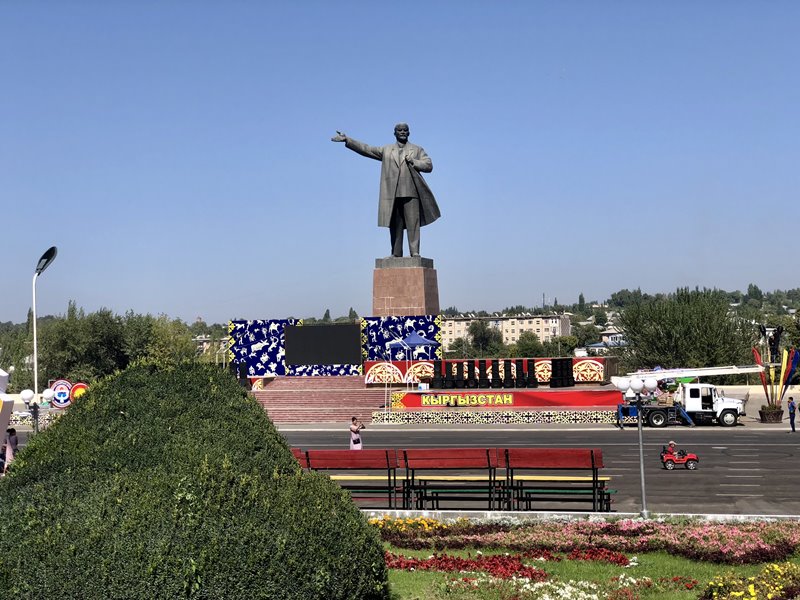 The huge Lenin statue in Osh