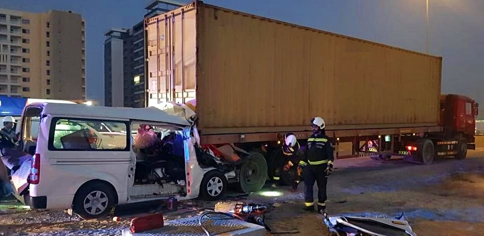 uae dubai road crash