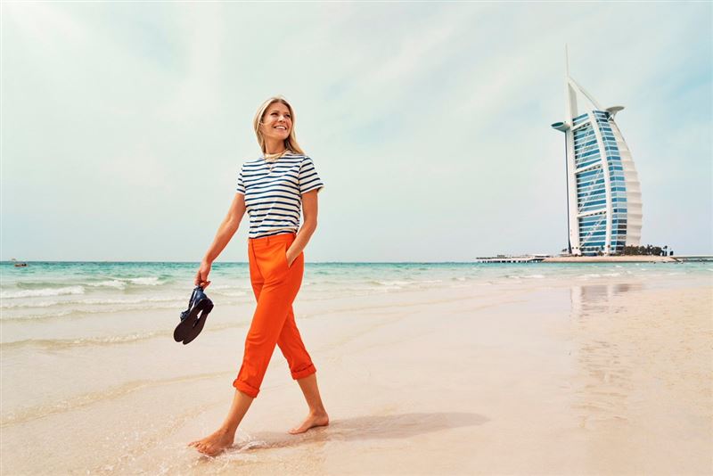 A Story Takes Flight Gwyneth Paltrow, Kate Hudson, & Zoe Saldana Visits Dubai!