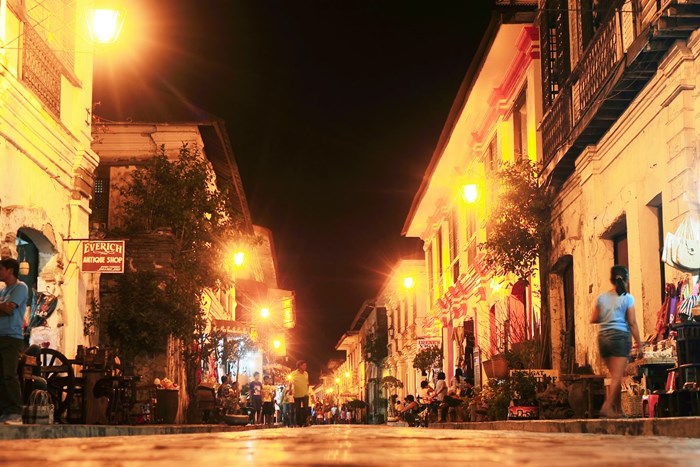 calle crisologo vigan philippines