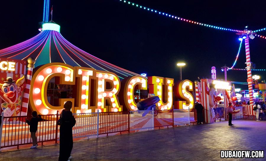 circus in global village