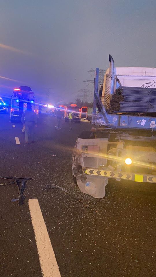 dubai emirates road crash minibus