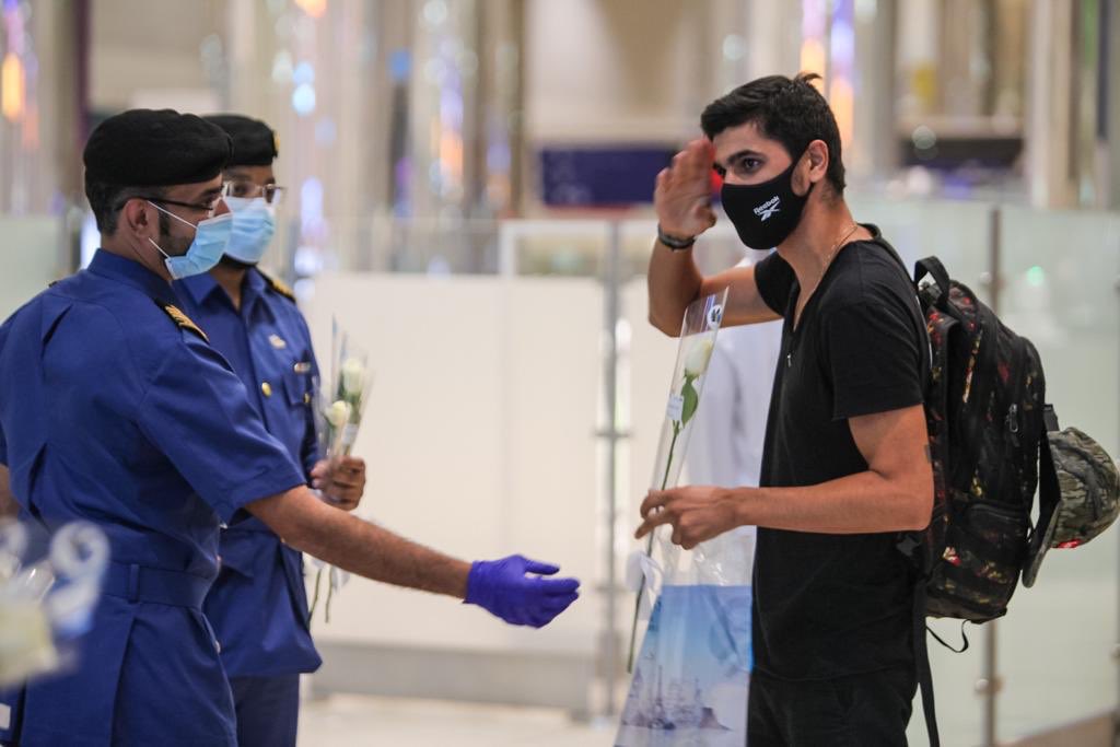 dubai flowers for lebanon passengers