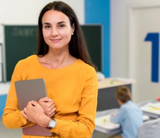 How to Apply for Educational Professions License in UAE
