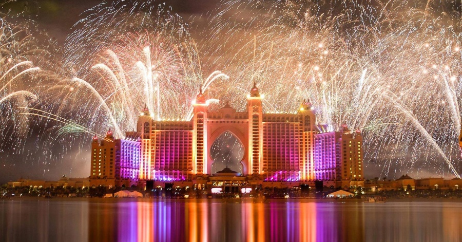 Atlantis The Palm New Year Fireworks Livestream Video Online