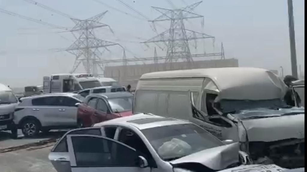 dubai police car crash emirates road