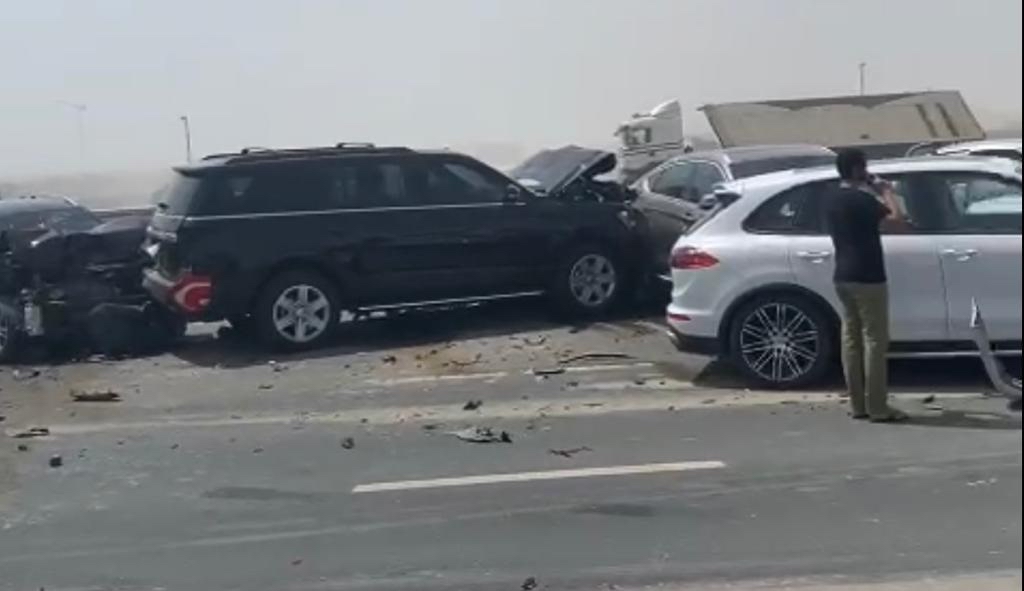 dubai police vehicles crash emirates road