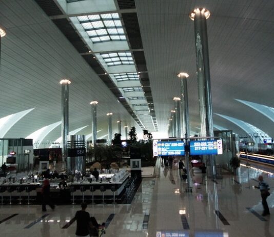 A traveler who arrived at Dubai International Airport with three kilograms of heroin hidden in the lining of a suitcase admitted to attempting to smuggle the drug. On April 24, customs inspectors got suspicious of the 51-year-old Afghan national and investigated his bags, according to the Dubai Criminal Court. Officials Nab Tourist Carrying 3kg of Heroin at Dubai Airport Upon arriving at around 12:30 am, the internal customs inspection unit took notice of the man and proceeded inspect him and his belongings at the airport, the National reported. Even when the cops had emptied his two suitcases, they were exceptionally heavy. An X-ray screening and a physical search revealed that the luggage contained little plastic wraps hidden in the metal bars in the lining. The officers discovered 28 white powder wraps. “After we found the drugs, skilfully hidden inside the bags, we asked him about it and he admitted knowing he was carrying drugs but that he didn’t know it was heroin,” the customs inspector said. The powder turned out to be 3.1kgs of heroin, according to tests. The Afghan informed police that he was given the suitcases in Afghanistan and directed to deliver them to a man in Dubai. He admits to attempting to bring drugs into the emirate for sale. On September 14, he will be sentenced. READ NEXT: Man Detained After Marijuana Found in Luggage at Dubai Airport