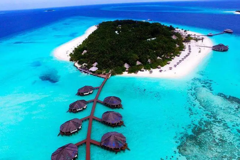 maldives from dubai