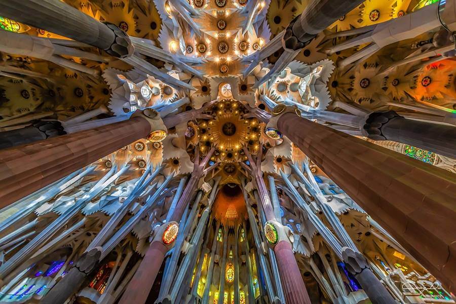 sagrada la familia filipino travel