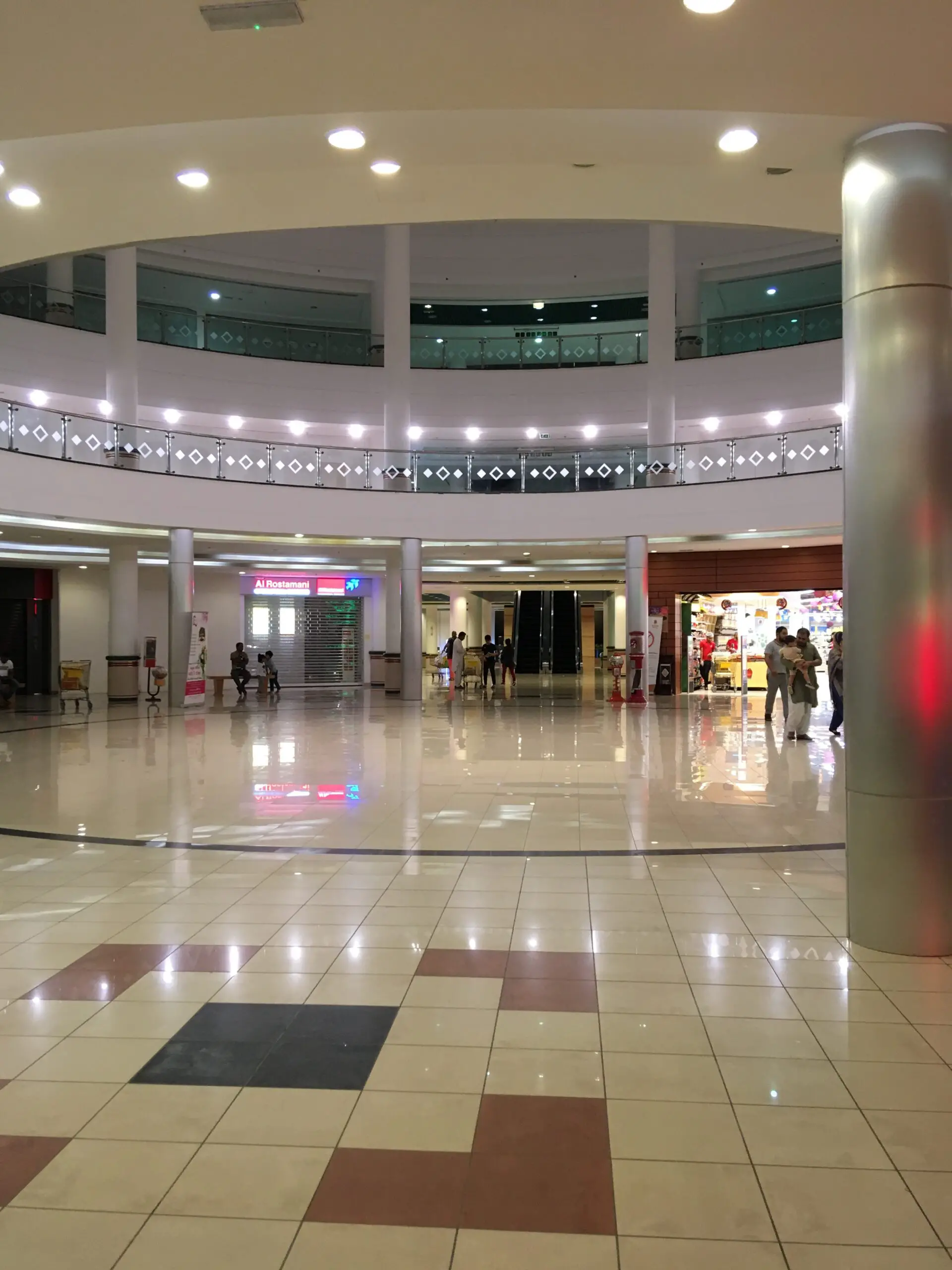 Al Arab Mall in Sharjah: What to Know