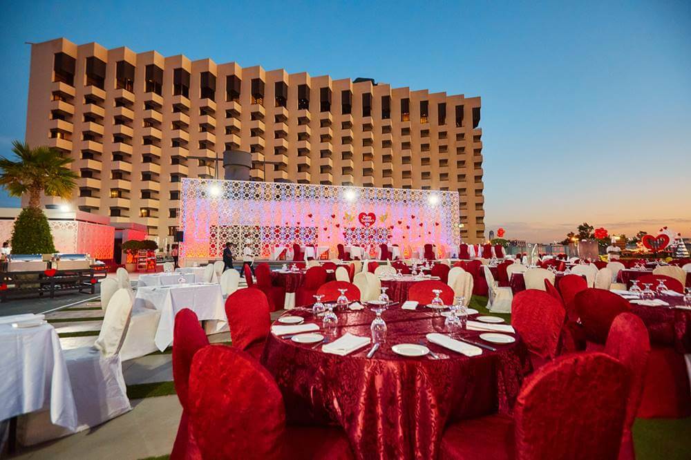 valentines dinner at Creek Terrace View Radisson Blu DubaiDeira (2)