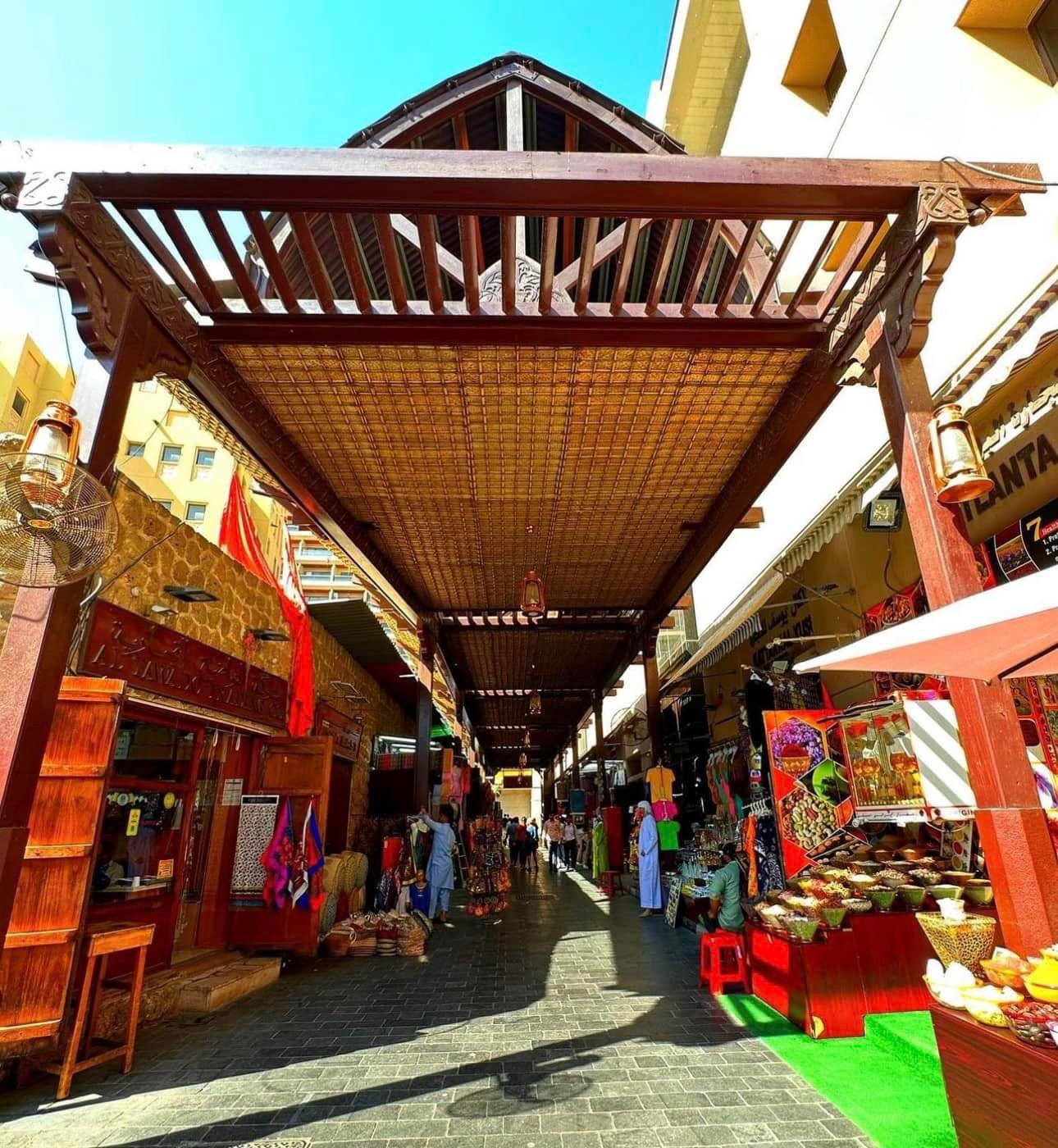 Meena Bazaar Dubai Vibrant Market in Al Fahidi Dubai OFW