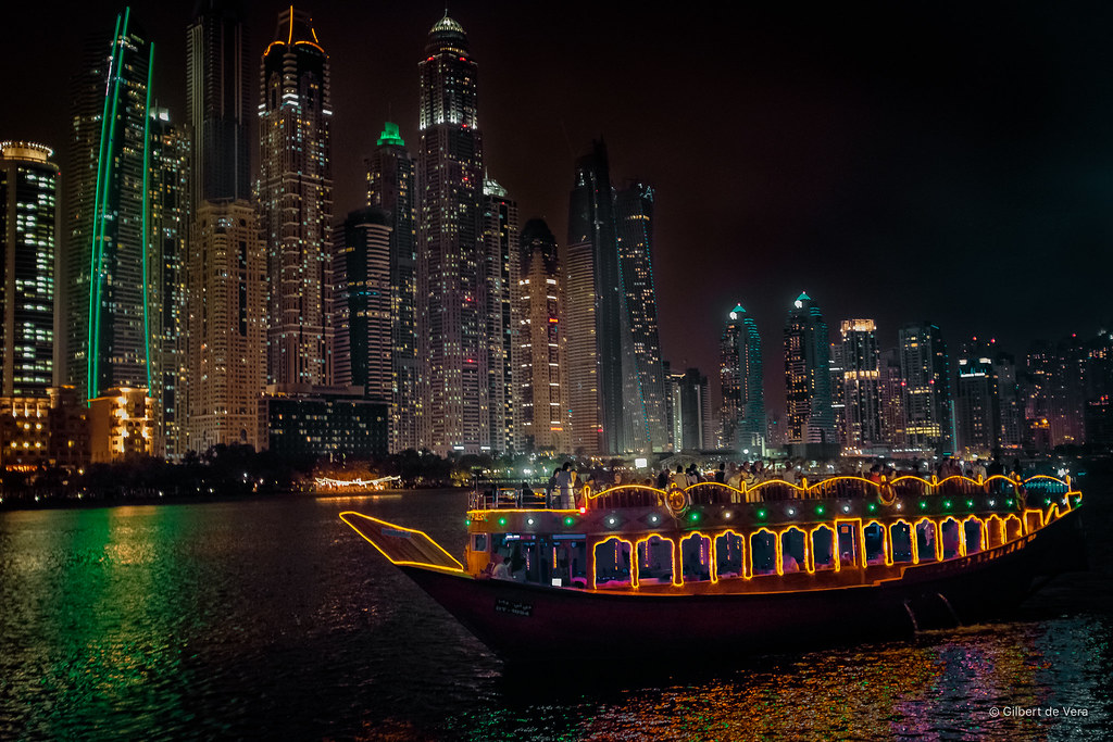 15 Best Floating Restaurants in Dubai