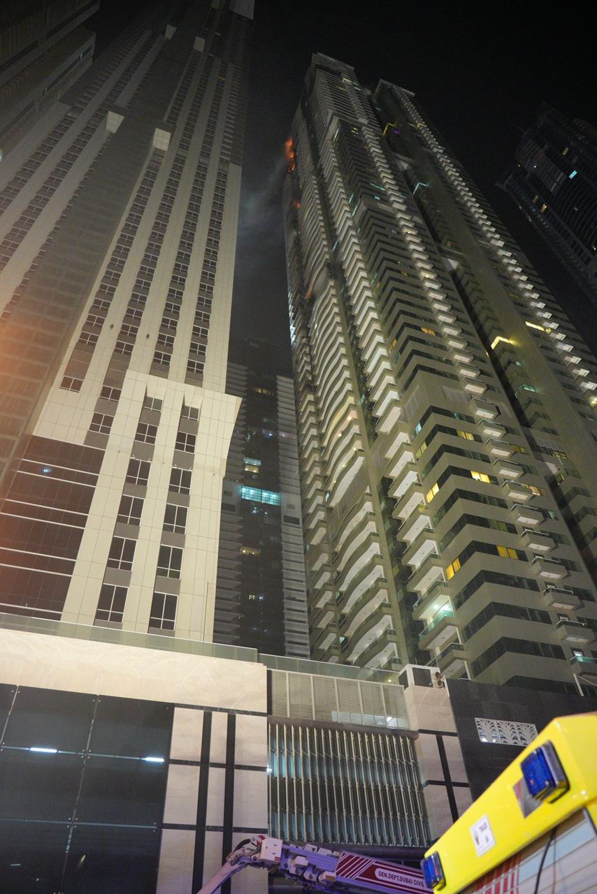 fire dubai marina high rise tower