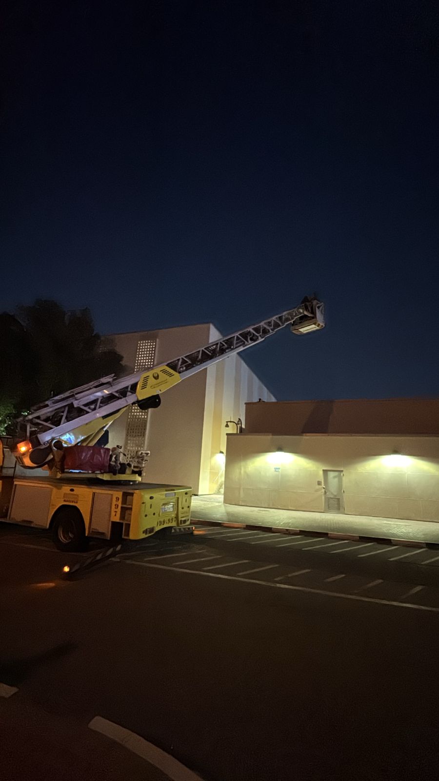 fire in us embassy dubai